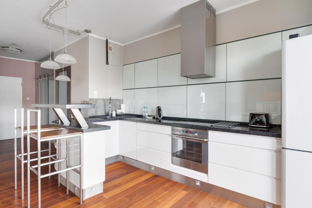 Lasek Marcelinski 2-Bedroom Apartment Poznan Dış mekan fotoğraf